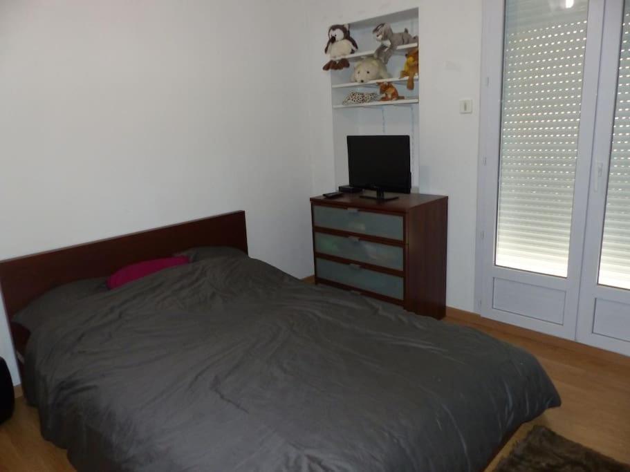 Maison Proche Aeroport Holiday home *
